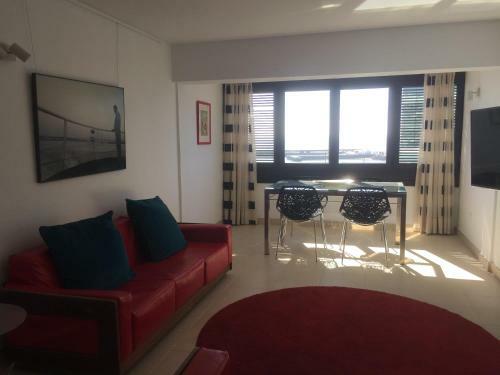 Apartment Sea Front El Reducto