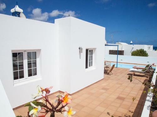 Villa Naos