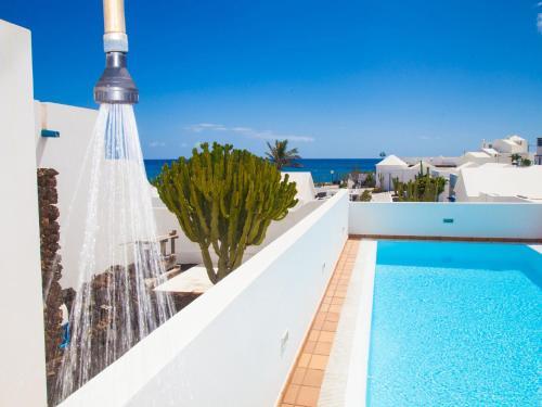 Villa Naos