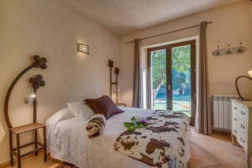 Arta Villa Sleeps 4 Wifi