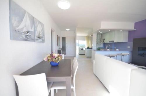 Apartamento Fonda 5 - Ref 483