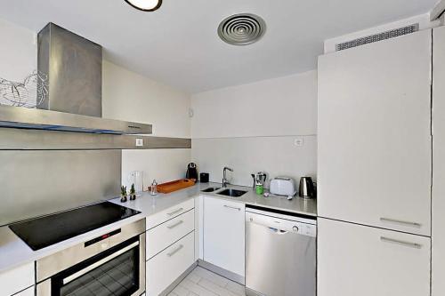 Begur Apartment Sleeps 4 Air Con