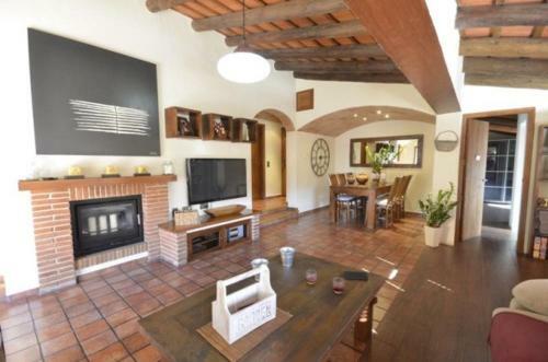 Begur Villa Sleeps 5 Pool Wifi