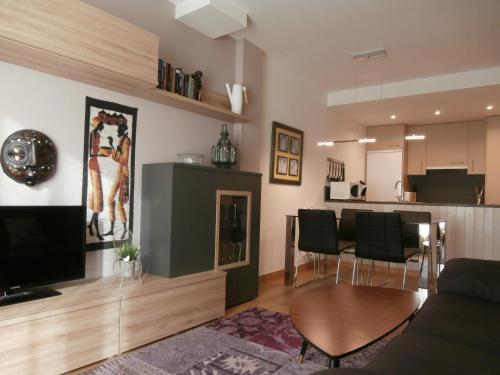 Apartamento Tuca Lluna Setenta Y Tres