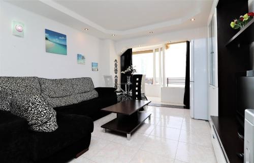 Apartamento Coblanca 8-72