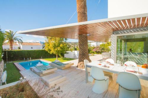 Abahana Villas Traviata