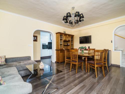 Holiday Home Casa Alina