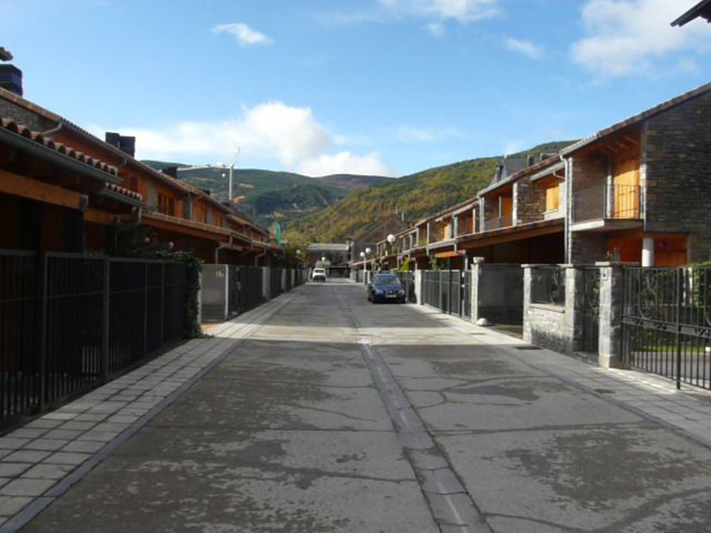 Apartamentos El Rinc�n De Biescas 3000