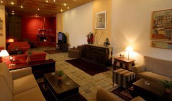 Hotel Arahova Inn