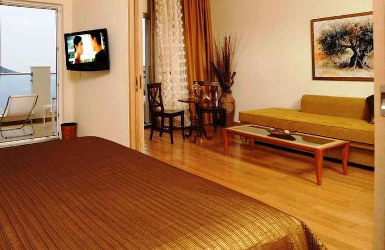 Hotel Akrotiri Beach