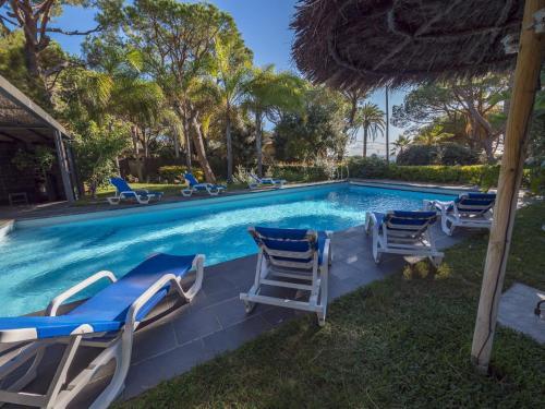Villa Homeholidaysrentals Darien