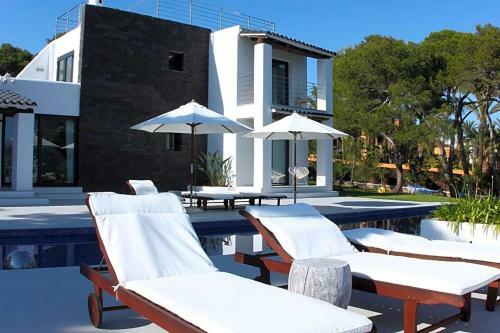 Cala Bassa Villa Sleeps 12 Pool Air Con