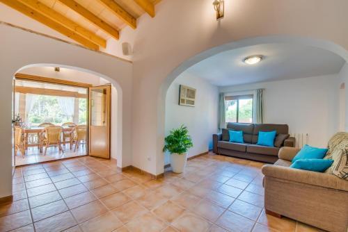 Cala Mesquida Villa Sleeps 5 Pool Air Con Wifi