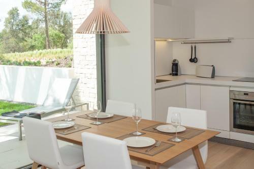 Hotel Holiday Rentals At Pga Catalunya