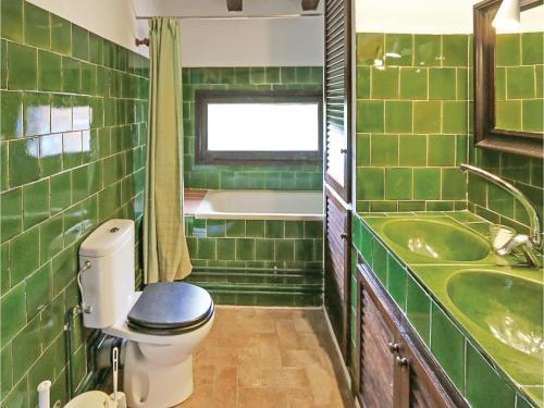 Three-bedroom Holiday Home In Calonge
