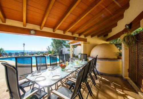 Calpe Villa Sleeps 20 Pool
