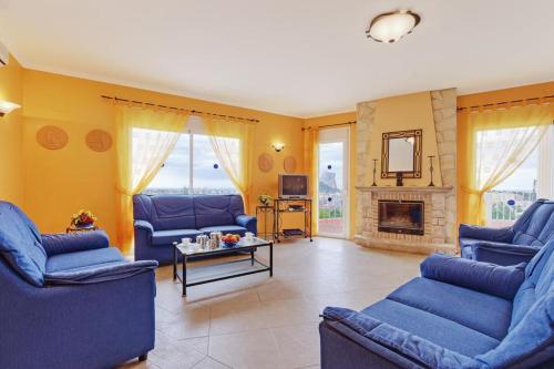 Calpe Villa Sleeps 20 Pool Air Con Wifi