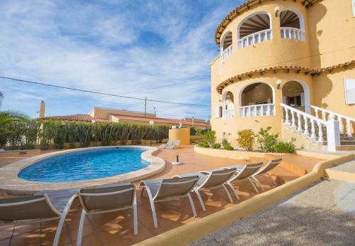 Calpe Villa Sleeps 12 Pool T713791