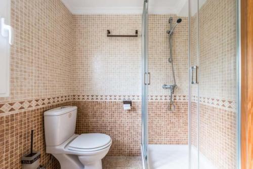 Calpe Villa Sleeps 6 Pool Air Con Wifi