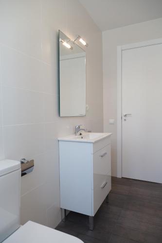 Uhc Acacias Apartments