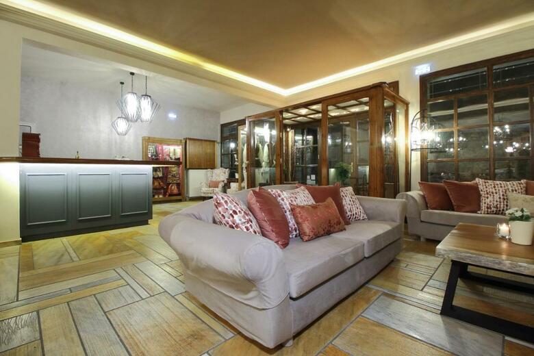 Hotel Arion