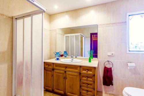 Can Picafort Villa Sleeps 8 Air Con Wifi