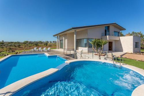 Can Picafort Villa Sleeps 4 Air Con Wifi