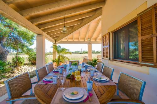 Can Picafort Villa Sleeps 8 Pool Air Con