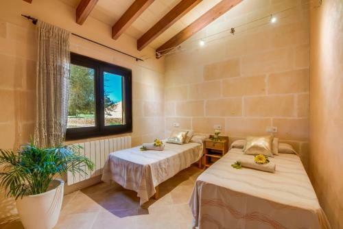 Can Picafort Villa Sleeps 8 Pool Air Con