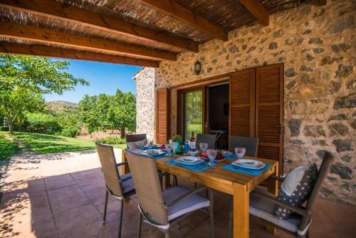 Capdepera Villa Sleeps 6 Pool Wifi