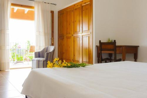 Cas Concos Villa Sleeps 10 Pool Air Con