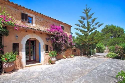 Cas Concos Villa Sleeps 10 Pool Wifi