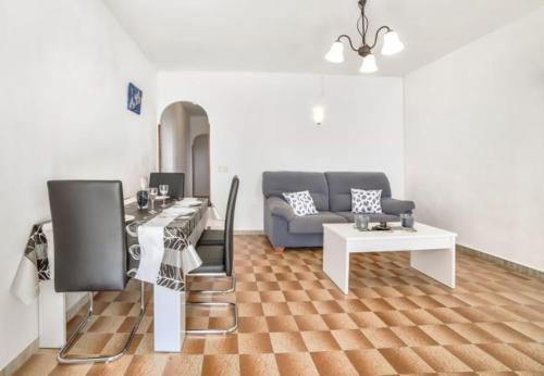 La Fustera Villa Sleeps 14 Pool