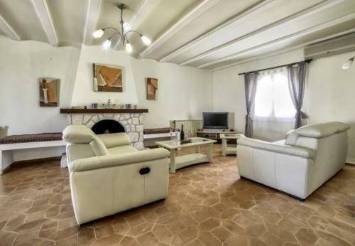 Casas De Torrat Villa Sleeps 7 Pool