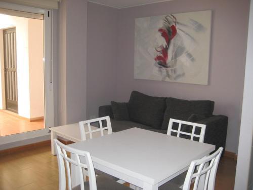 Apartamentos Avenida Almazora 12