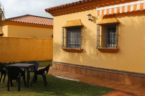 Chalet Popeye Con Piscina