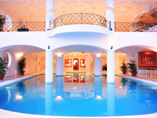 Hotel Summer Palace