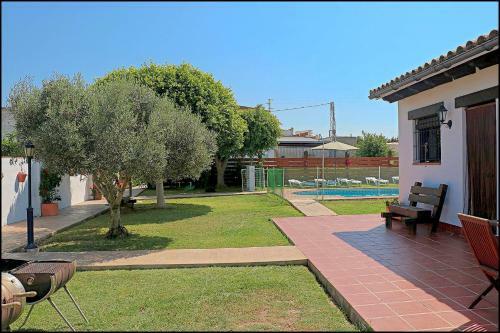 Casa Con Piscina Compartida