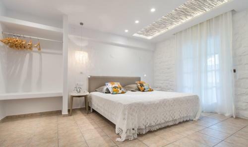 Spiros Hotel