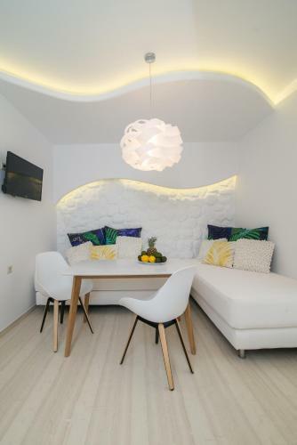 Spiros Hotel