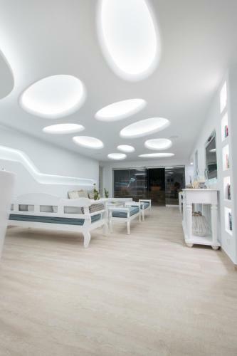 Spiros Hotel