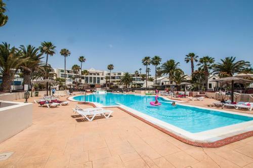 Estrella De Mar Apartment - Shared Pool