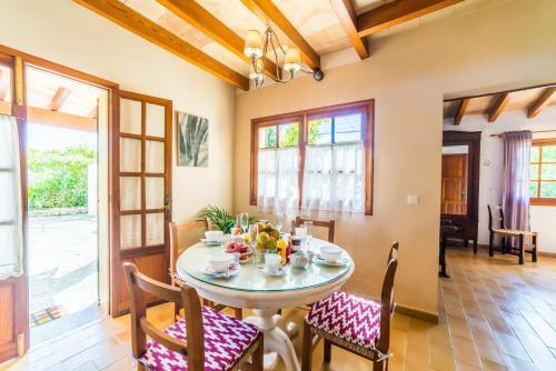 Es Barcares Villa Sleeps 6 Pool