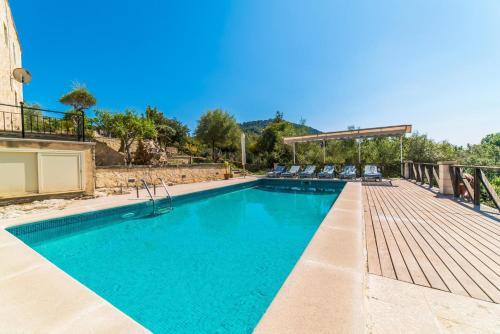 Ullaro Villa Sleeps 9 Pool Air Con Wifi
