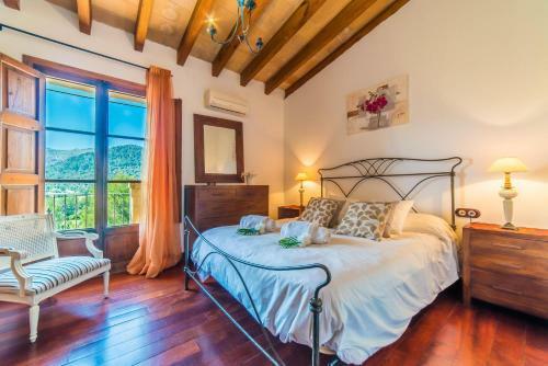 Ullaro Villa Sleeps 9 Pool Air Con Wifi