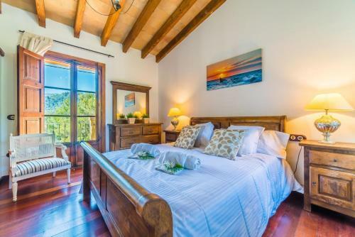 Ullaro Villa Sleeps 9 Pool Air Con Wifi