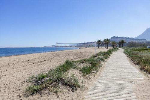 Denia Apartment Sleeps 4 Air Con Wifi