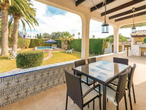 Two-bedroom Holiday Home In El Campello