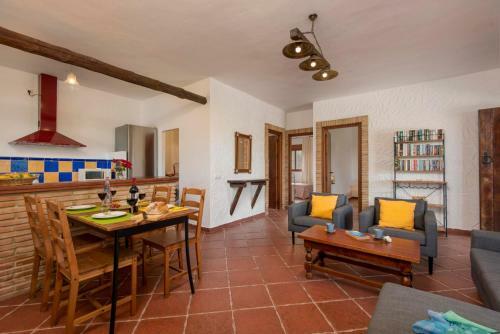 El Gastor Villa Sleeps 4