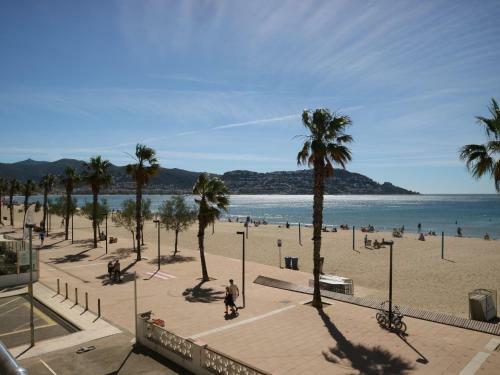 Apartamento Front Mer 10